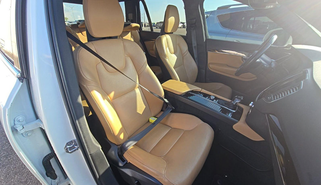 Used 2019 Volvo XC90 T6 Momentum w/ Protection Package Premier AWD/4WD image 9