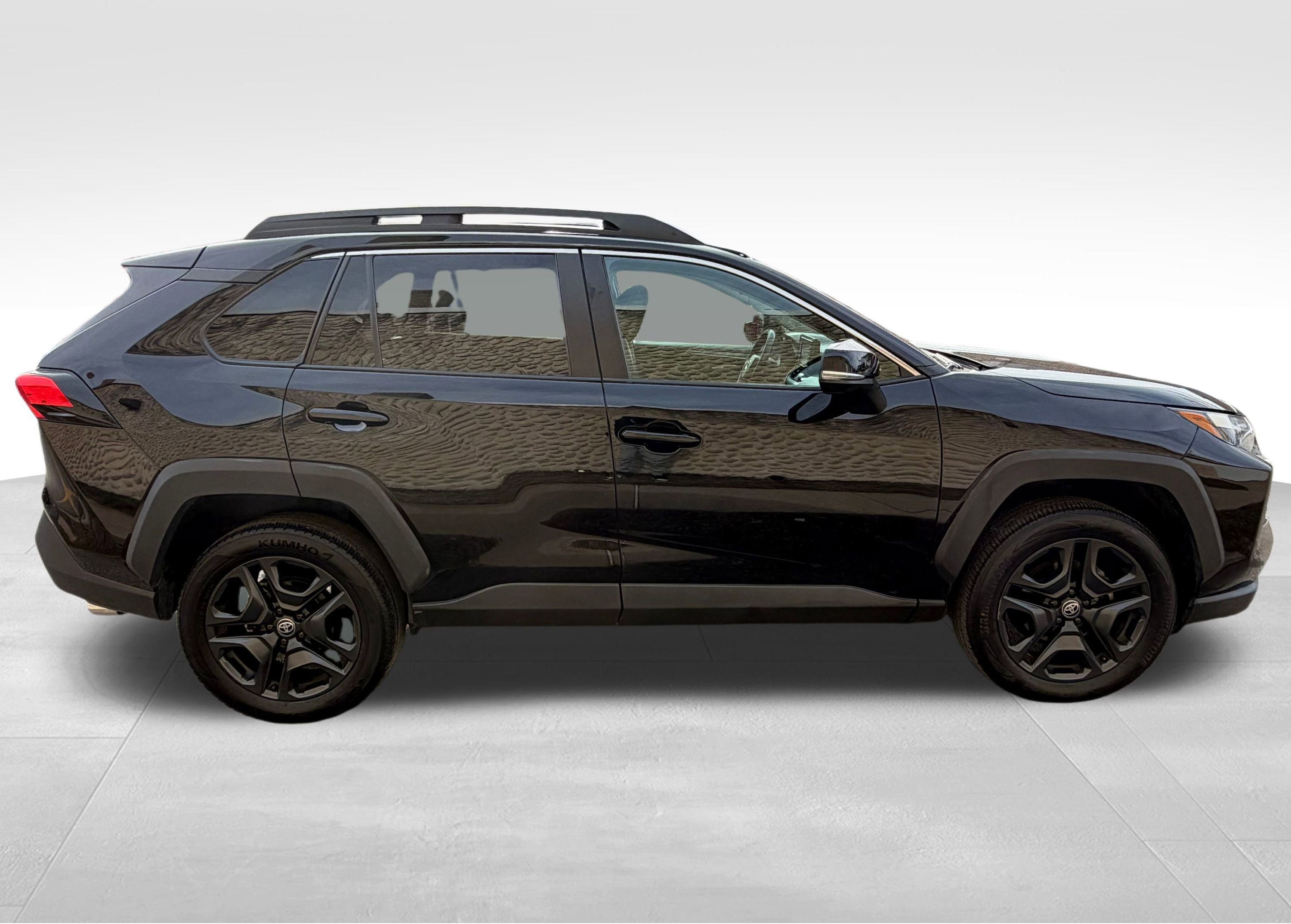 Used 2022 Toyota RAV4 Adventure image 4