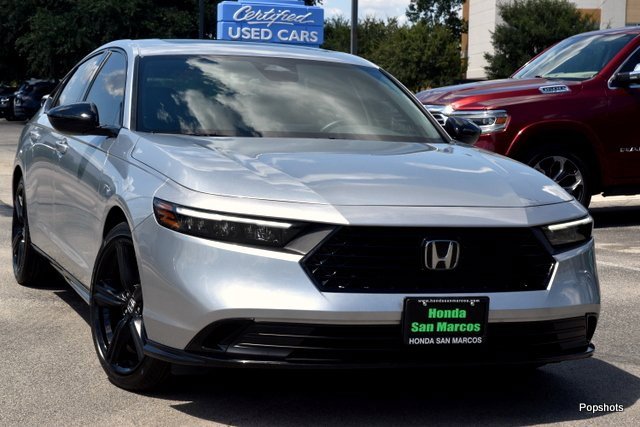 Used 2025 Honda Accord Sport image 2