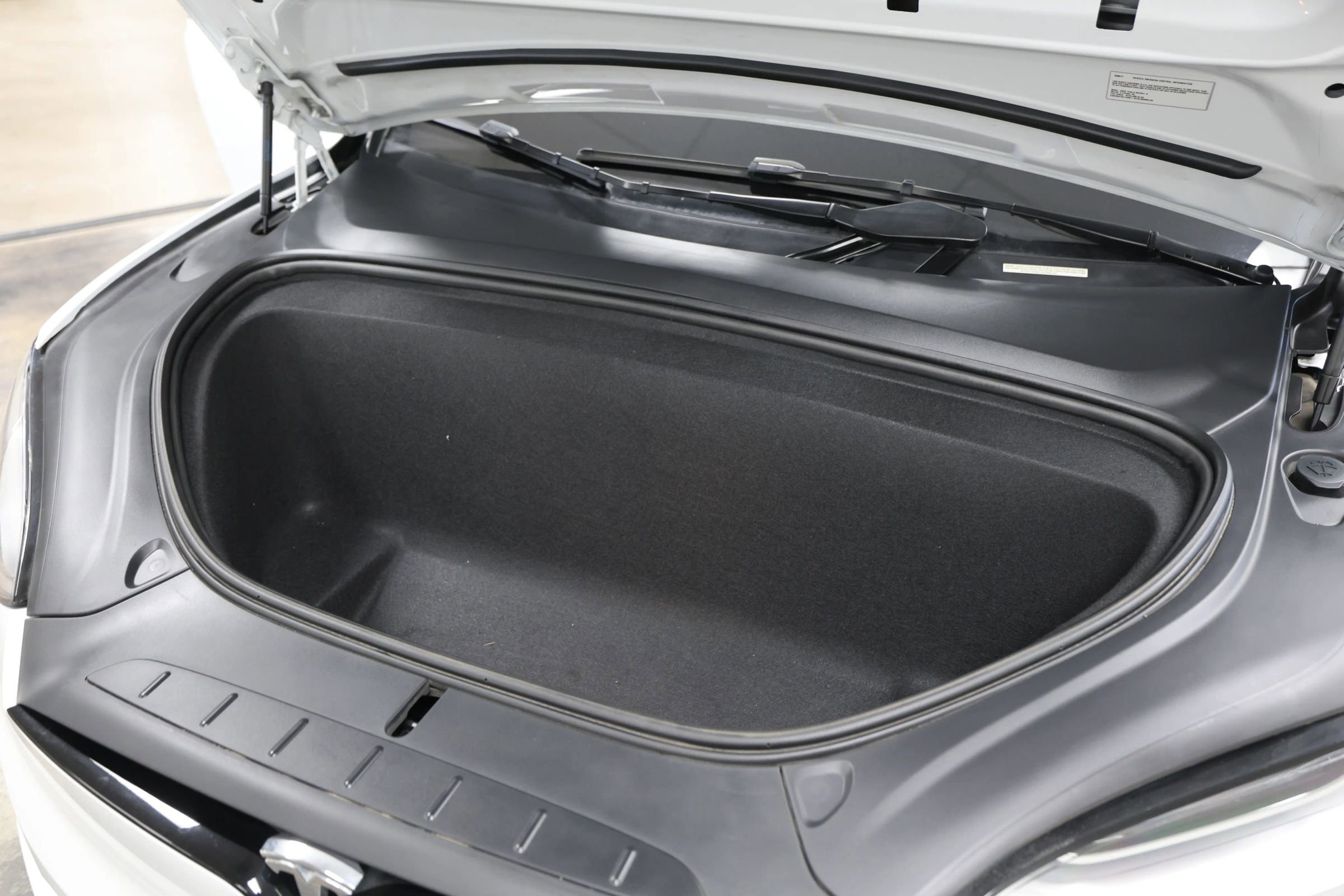 Used 2022 Tesla Model X Plaid image 55