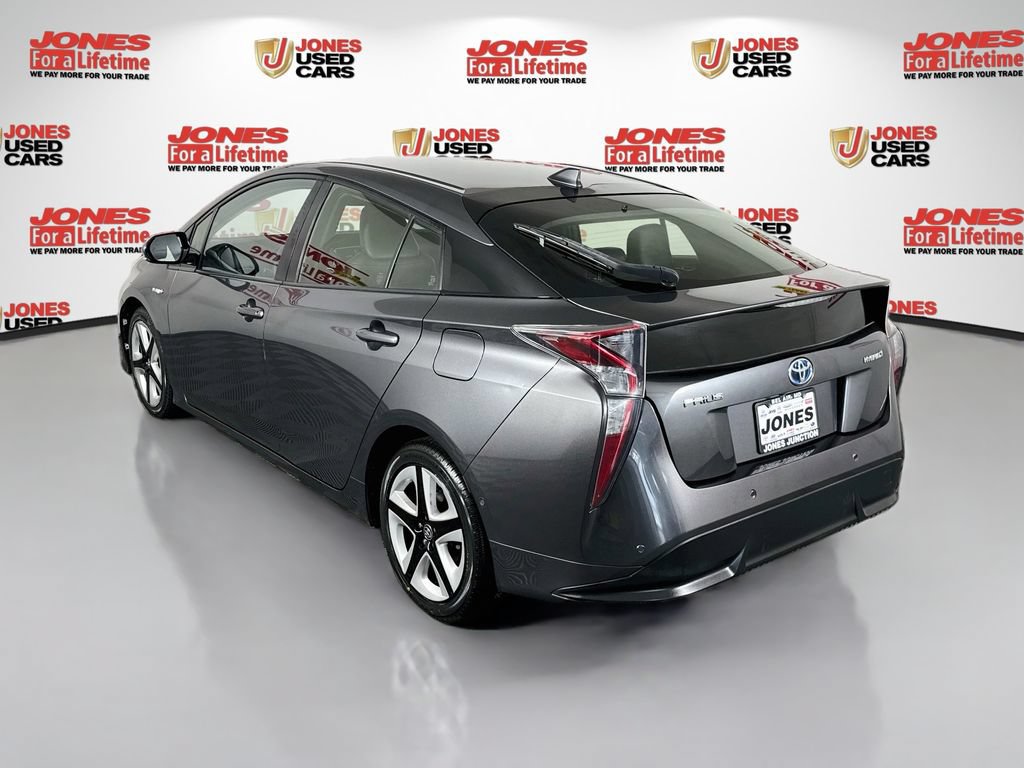 Used 2017 Toyota Prius Four Touring FWD image 2