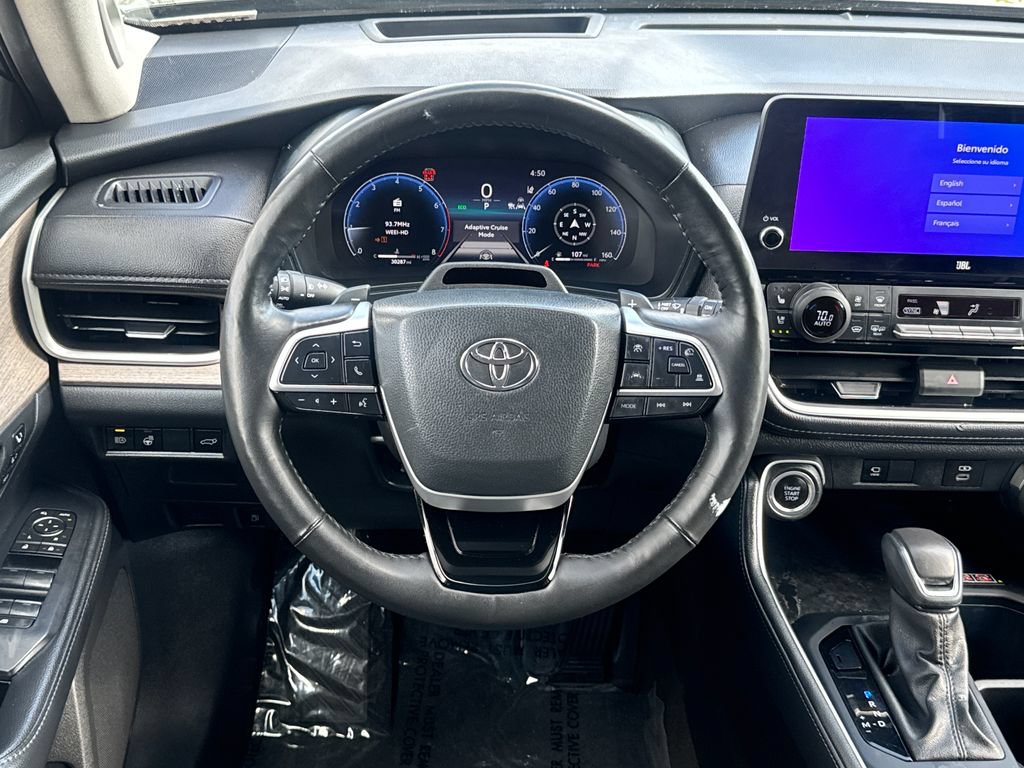 Used 2024 Toyota Grand Highlander AWD image 15