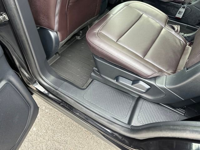 Used 2025 Ford Explorer Platinum w/ Ultimate Package image 39