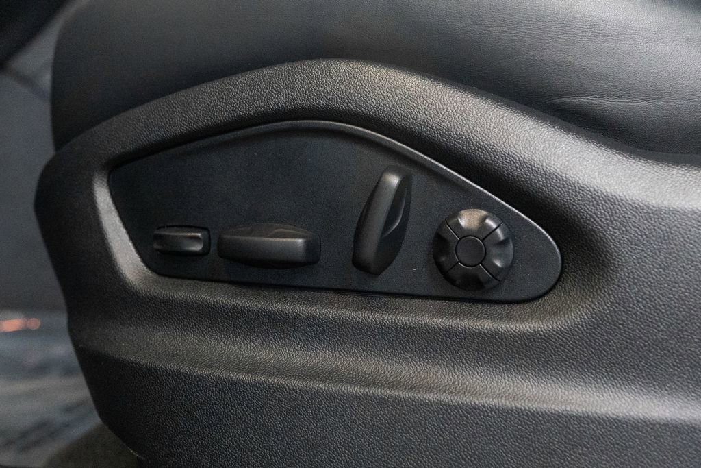 Certified 2025 Porsche Cayenne Coupe image 21