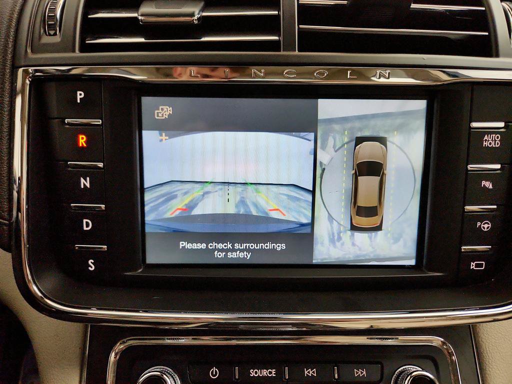 Used 2018 Lincoln Continental Reserve AWD/4WD image 18