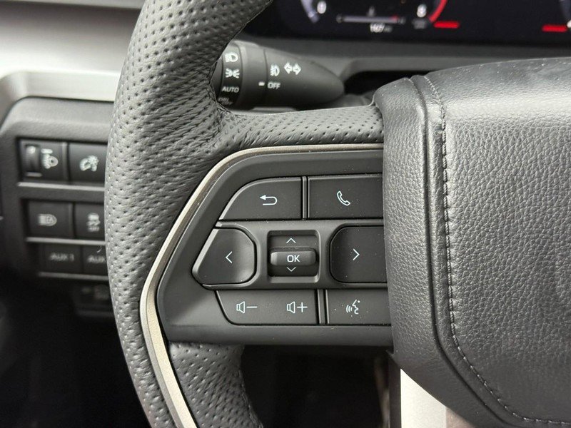 New 2025 Toyota Tacoma 4x4 Double Cab image 15