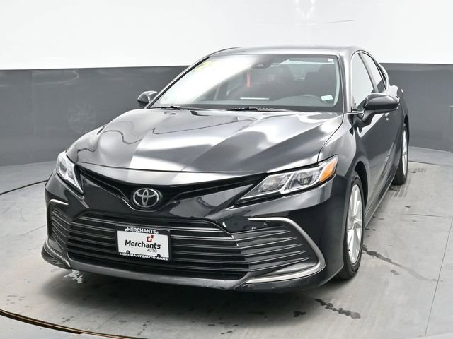 Used 2023 Toyota Camry LE FWD image 2