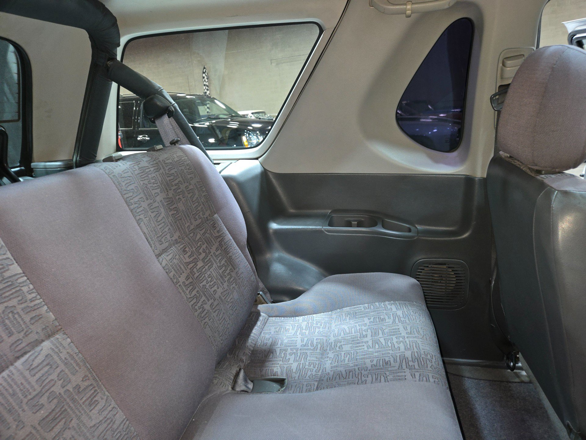 Used 2002 Isuzu Rodeo Sport RWD image 92