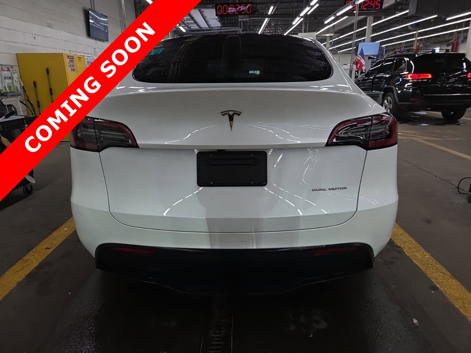 Used 2024 Tesla Model Y Long Range image 4