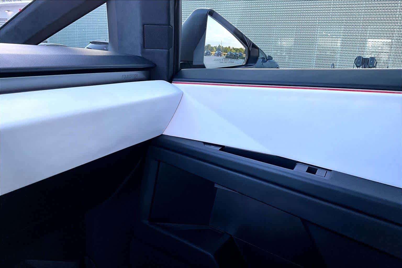 Used 2024 Tesla Cybertruck AWD Crew Cab image 25