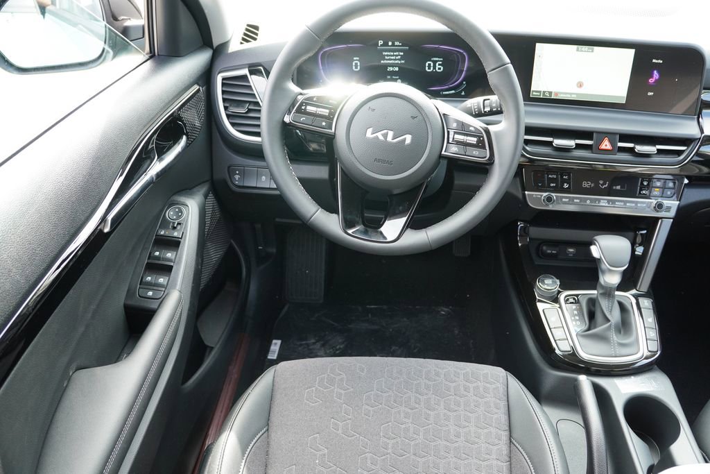 New 2026 Kia Seltos S image 12