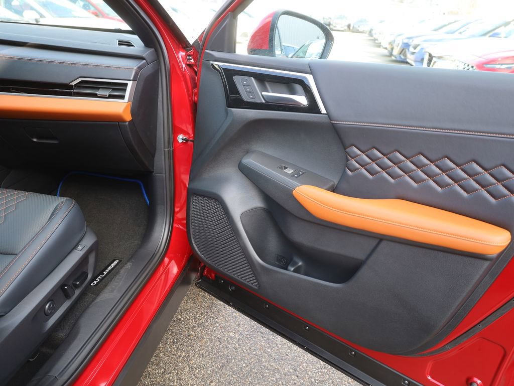 New 2025 Mitsubishi Outlander SEL image 22