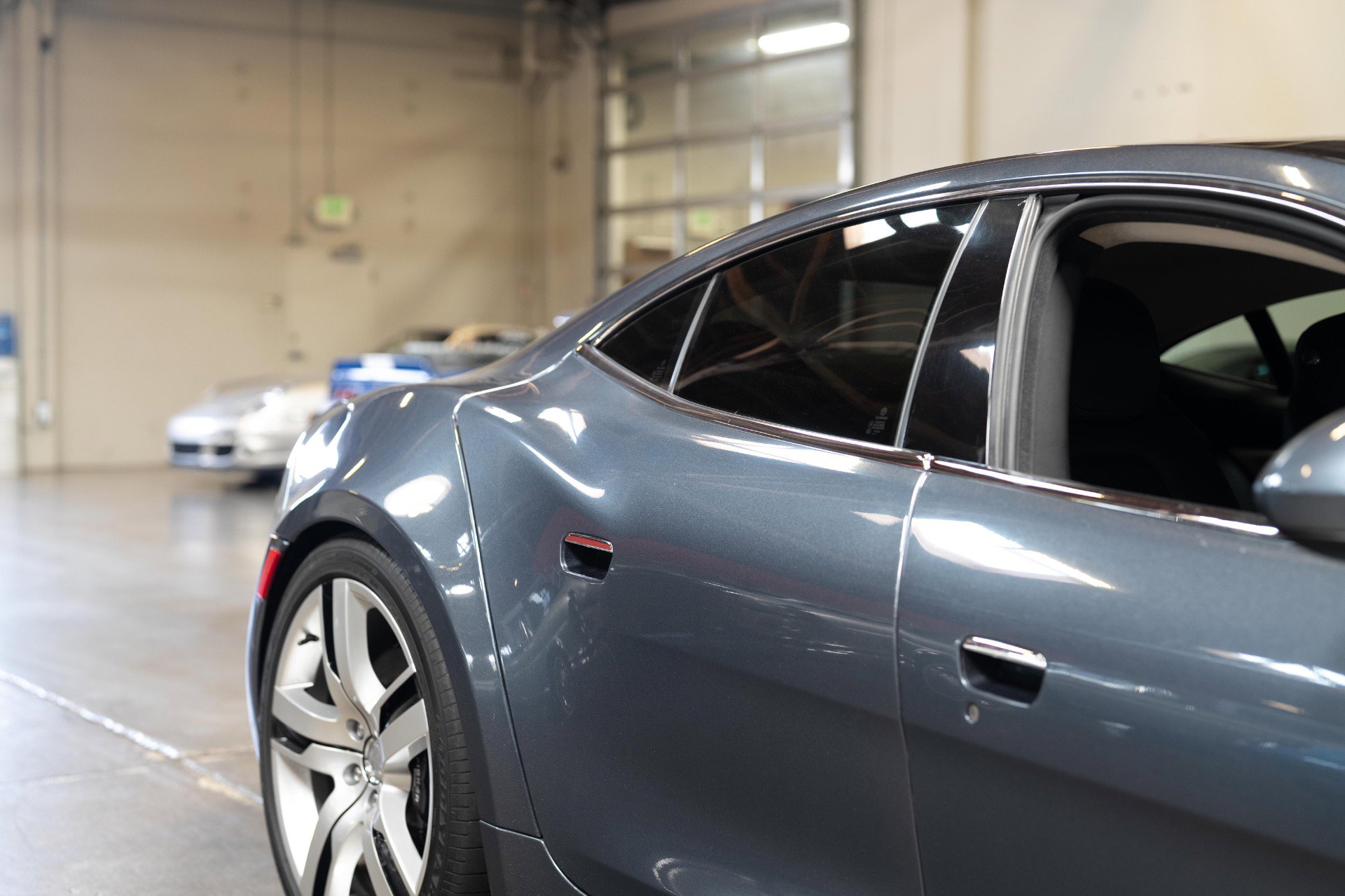 Used 2012 Fisker Karma EcoSport RWD image 34