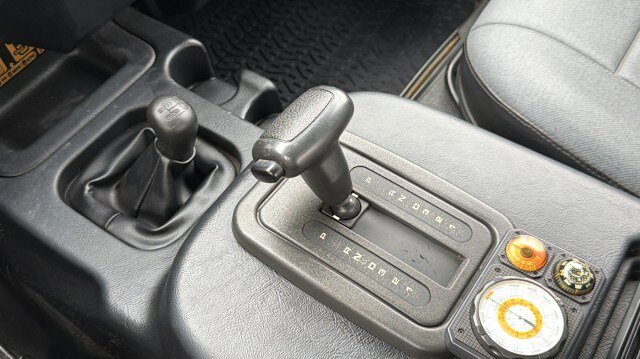 Used 1997 Land Rover Defender 90 AWD/4WD image 22