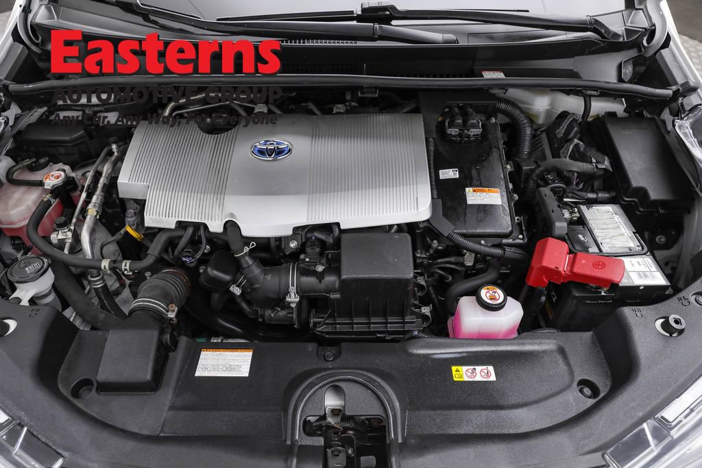 Used 2022 Toyota Prius LE image 7