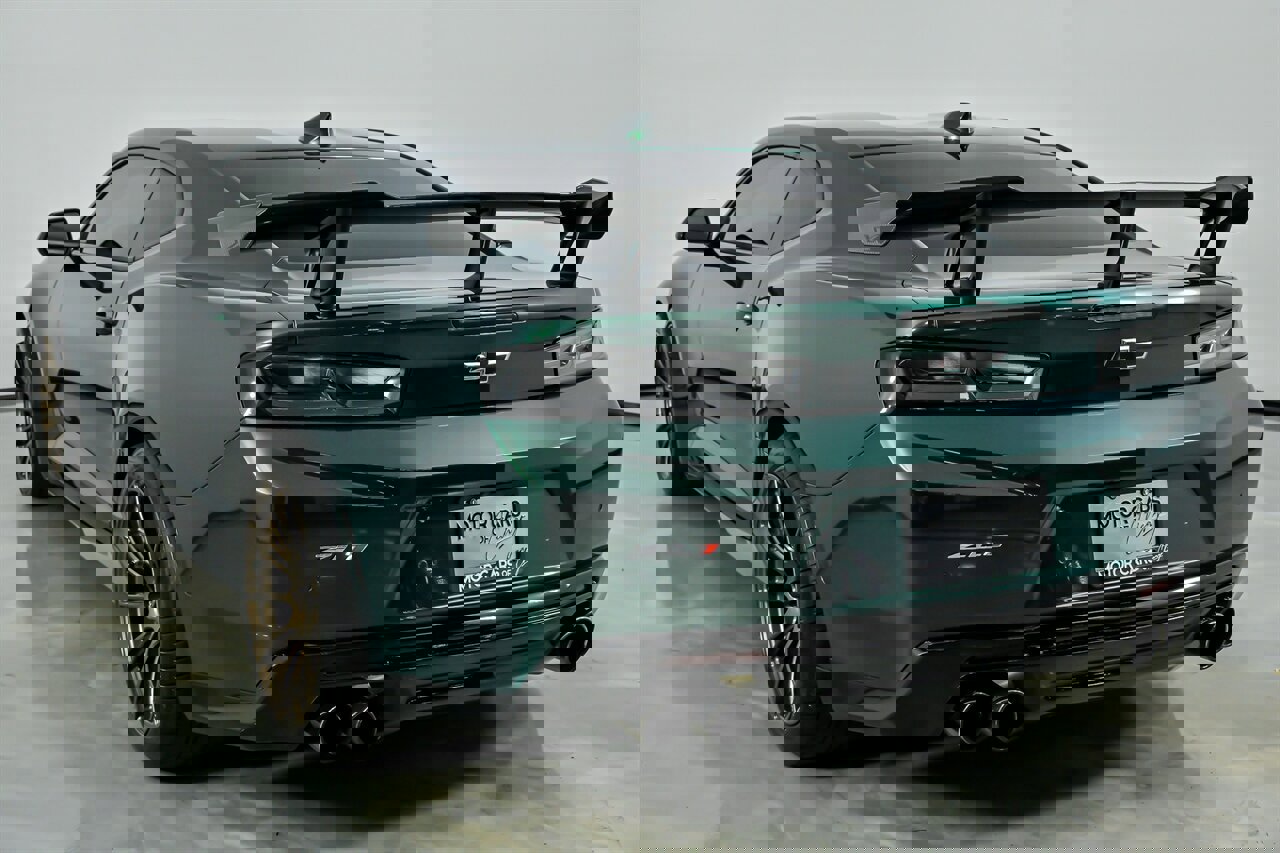 Used 2018 Chevrolet Camaro ZL1 image 10