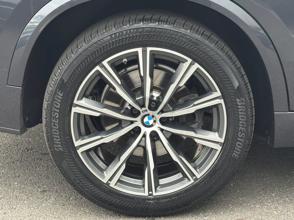 Used 2021 BMW X5 xDrive40i w/ M Sport Package AWD/4WD image 10