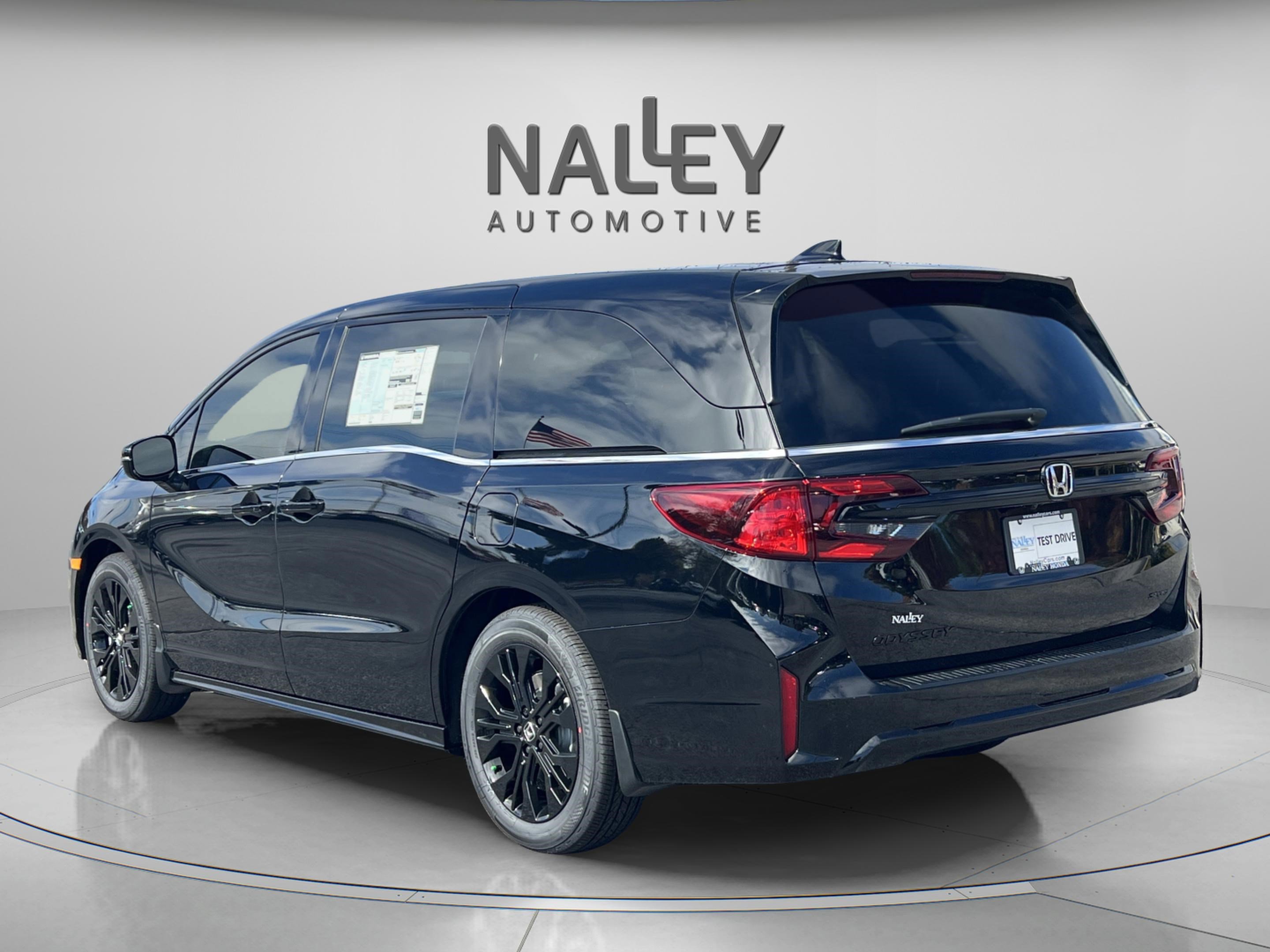 New 2026 Honda Odyssey Sport-L video 4
