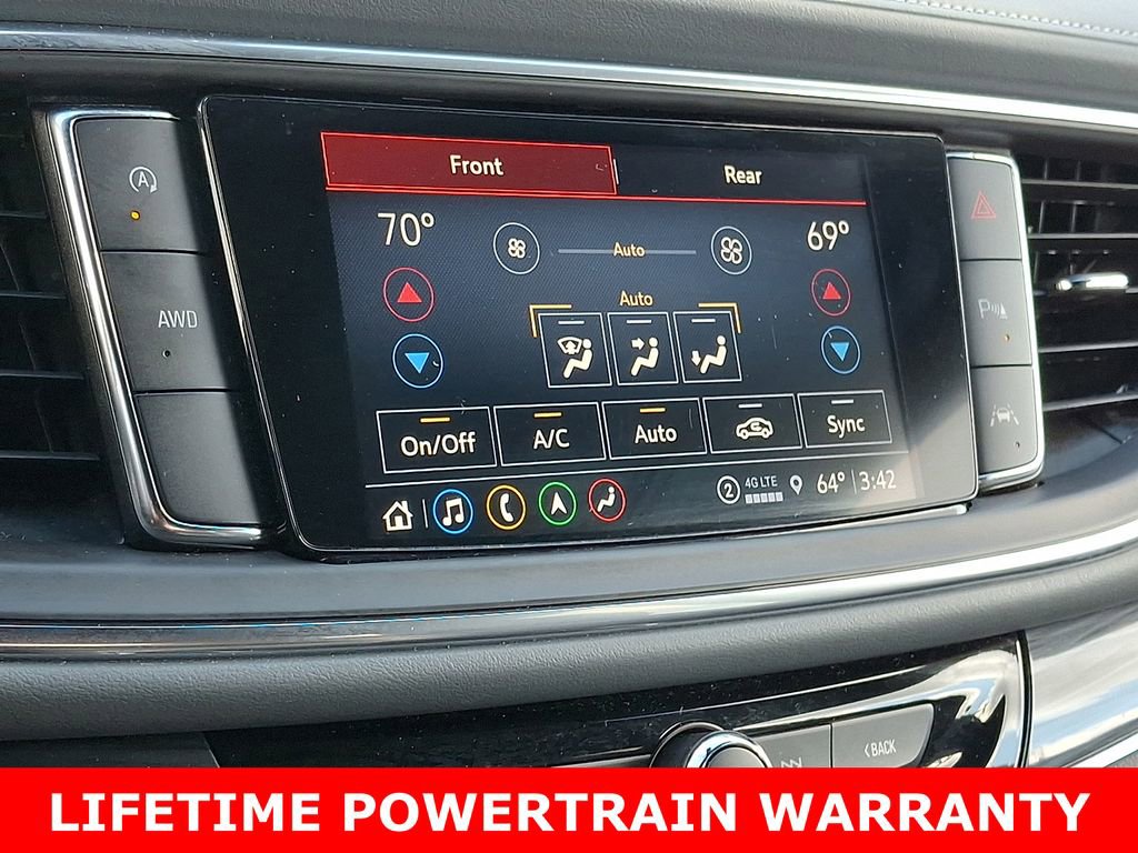 Used 2024 Buick Enclave Premium image 18