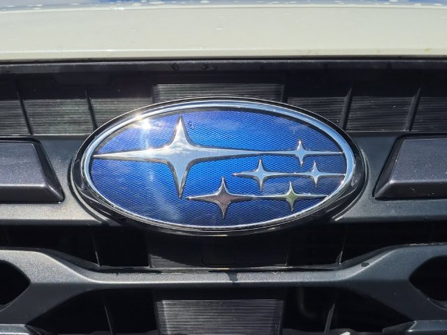 Used 2025 Subaru Outback Premium AWD/4WD image 11