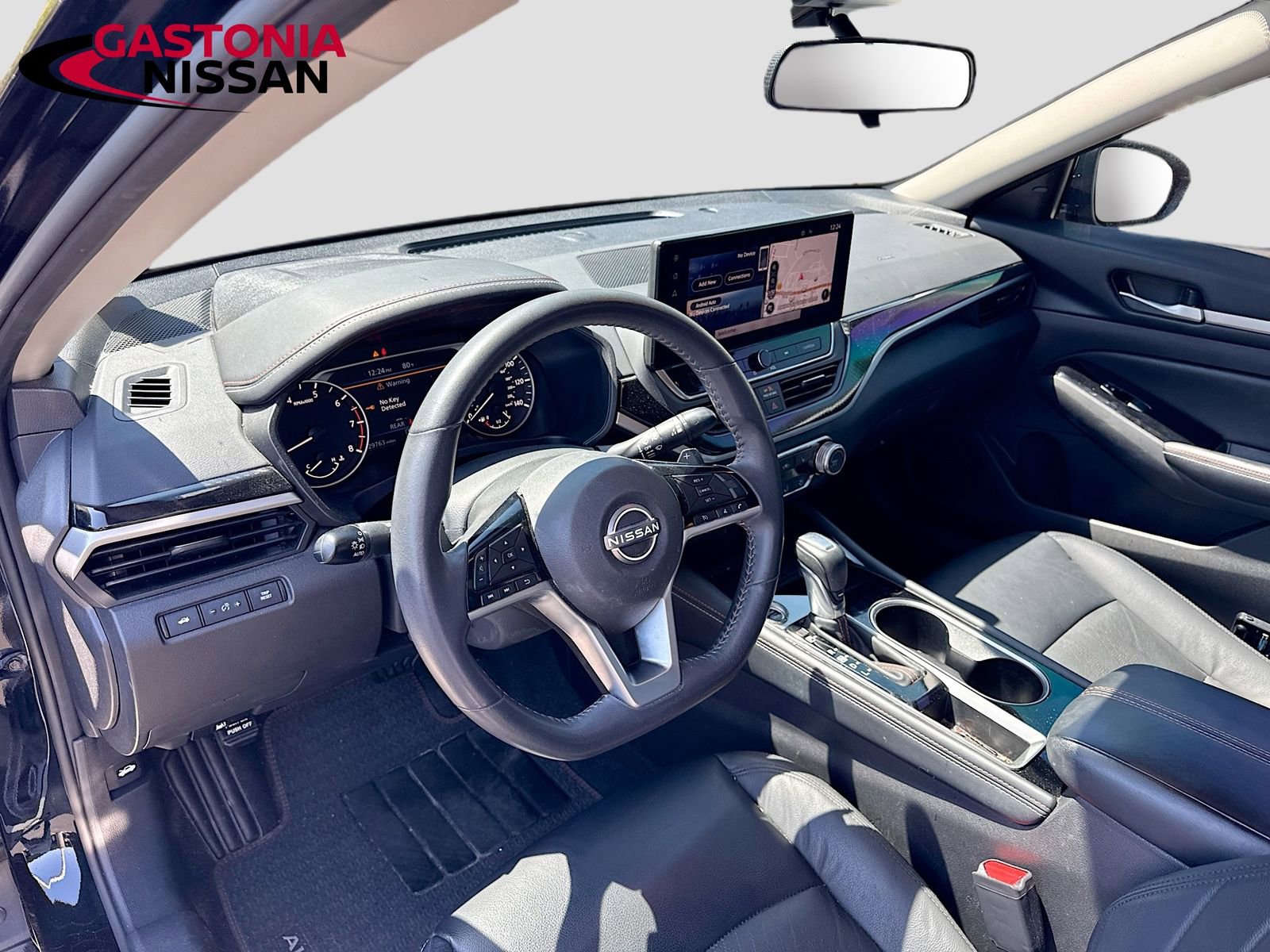 Used 2024 Nissan Altima 2.5 SR w/ SR Premium Package FWD image 7