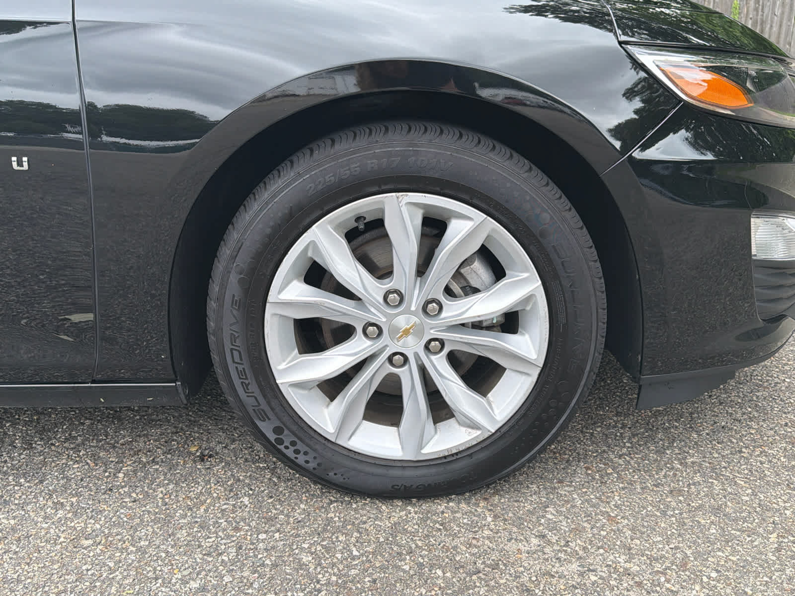 Used 2025 Chevrolet Malibu LT FWD image 4