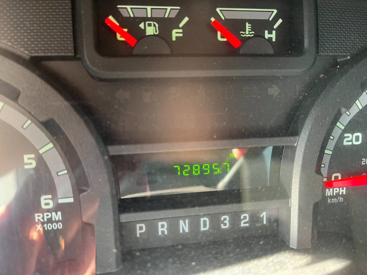 Used 2015 Ford E-450 and Econoline 450 Super Duty w/ Power Windows & Locks Group RWD image 5