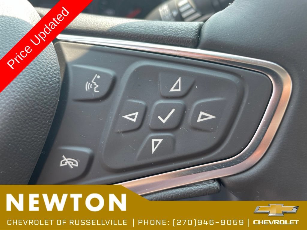 Used 2025 Chevrolet Malibu RS FWD image 14