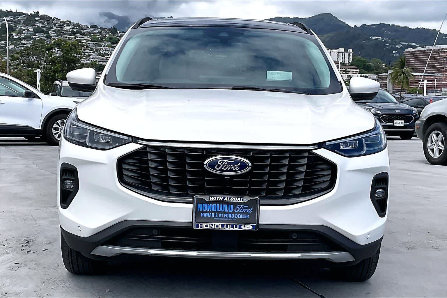 Used 2025 Ford Escape SE w/ PHEV Premium Package FWD image 6