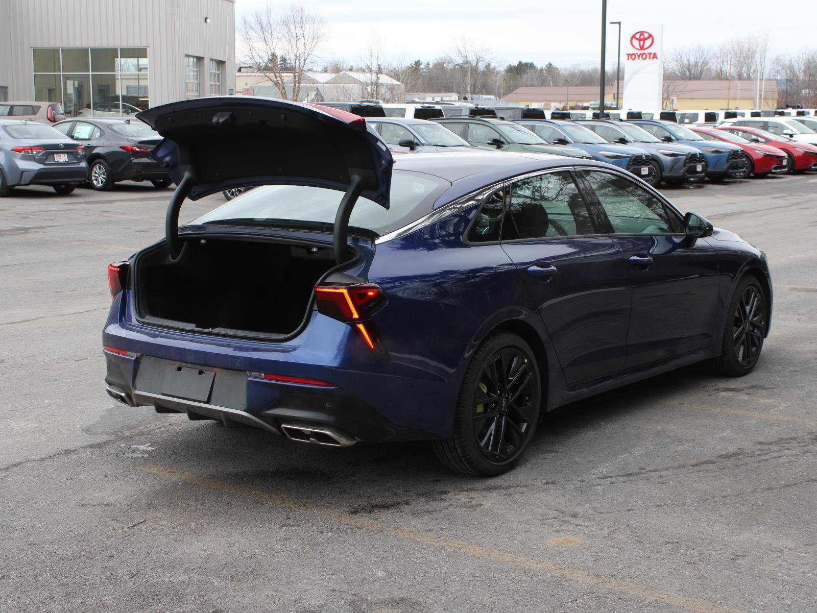 New 2026 Kia K5 GT image 7