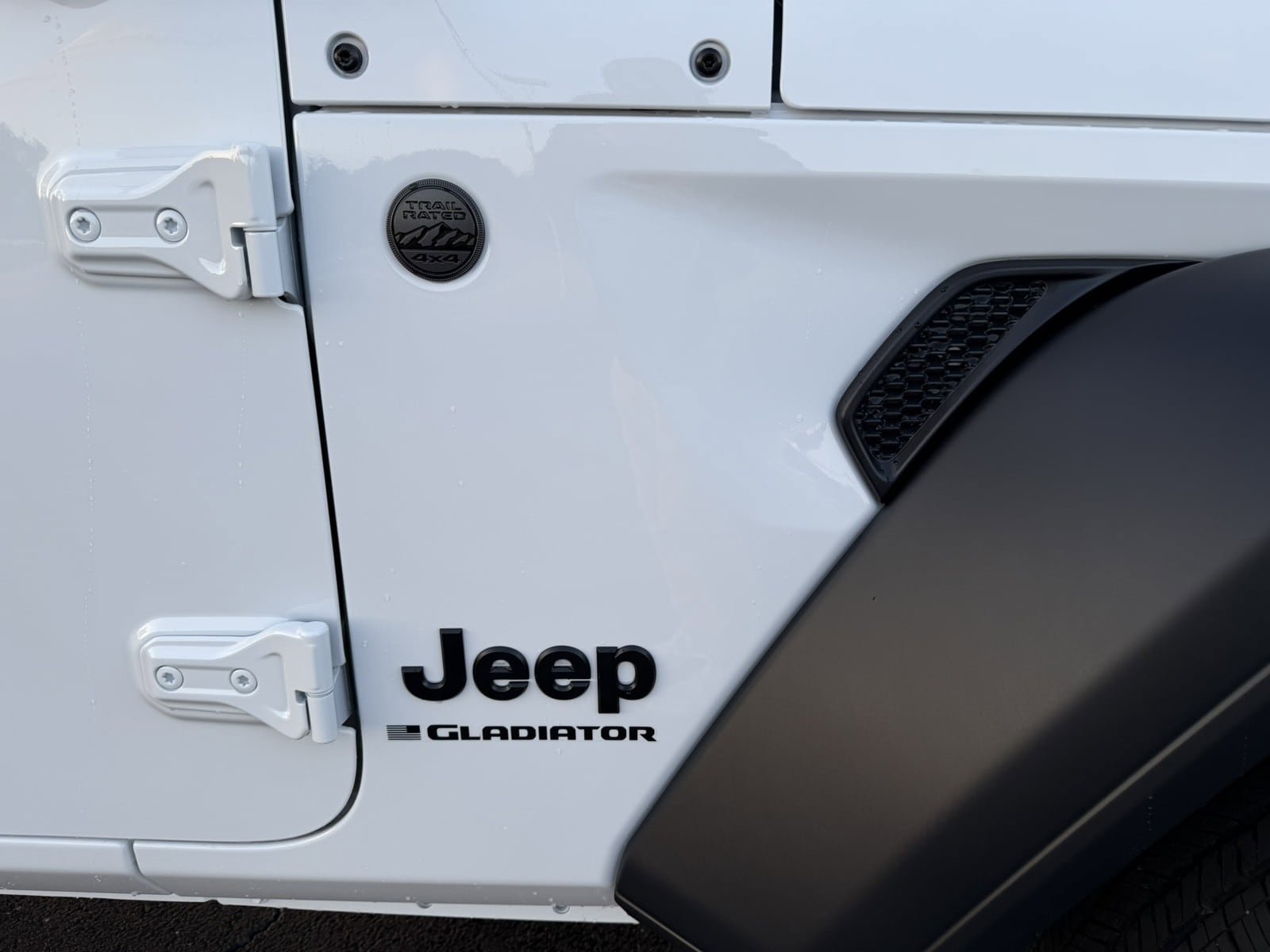 New 2026 Jeep Gladiator Sport AWD/4WD image 4