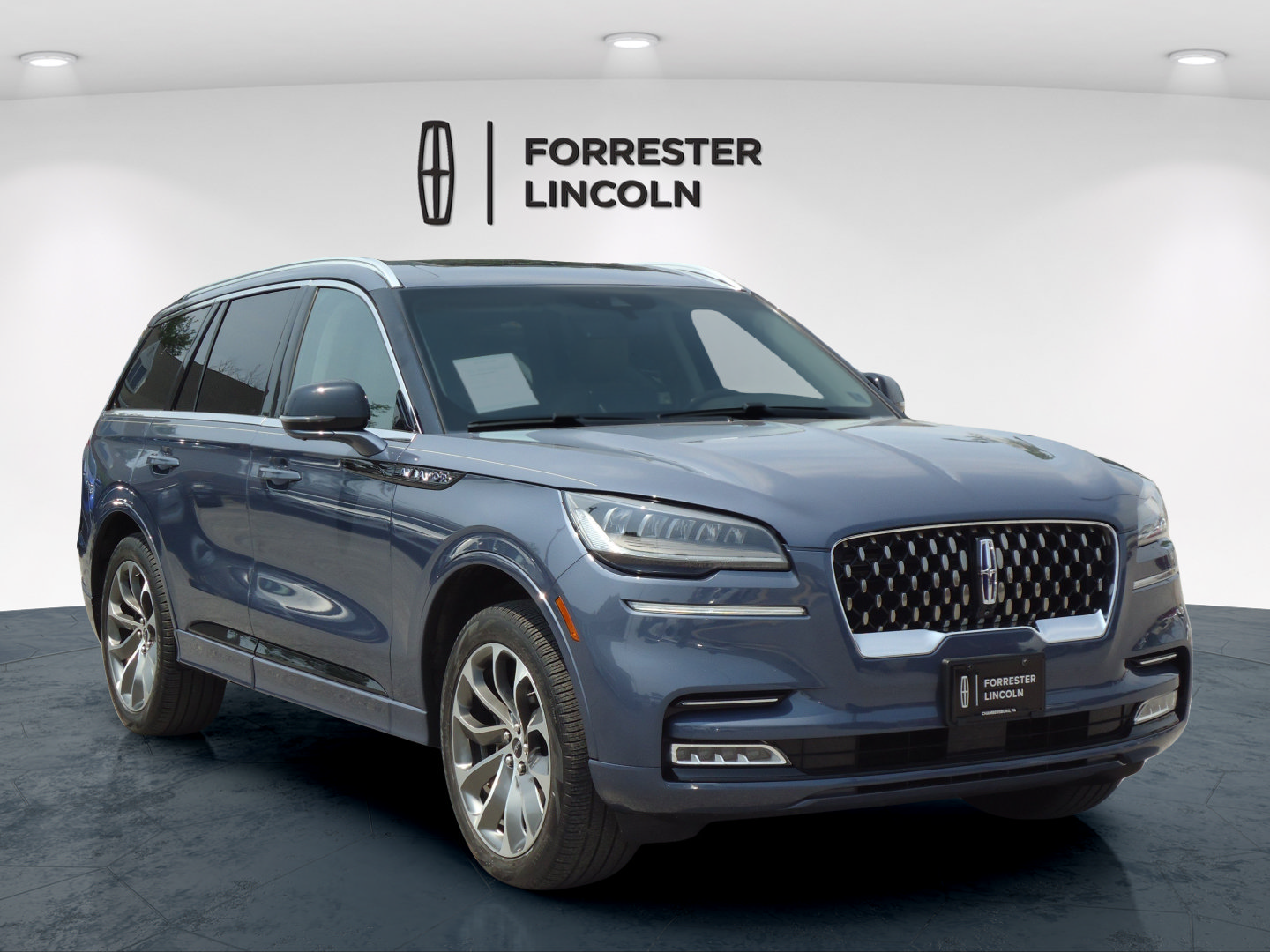 Used 2021 Lincoln Aviator Grand Touring w/ Elements Package Plus AWD/4WD image 1