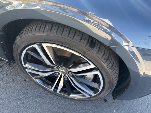 Used 2022 Volvo S60 T8 R-Design Expression w/ Advanced Package image 13