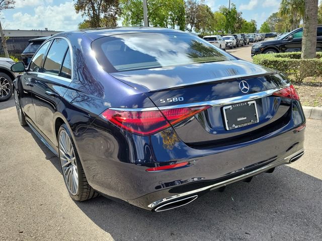 Used 2022 Mercedes-Benz S 580 4MATIC Sedan image 4