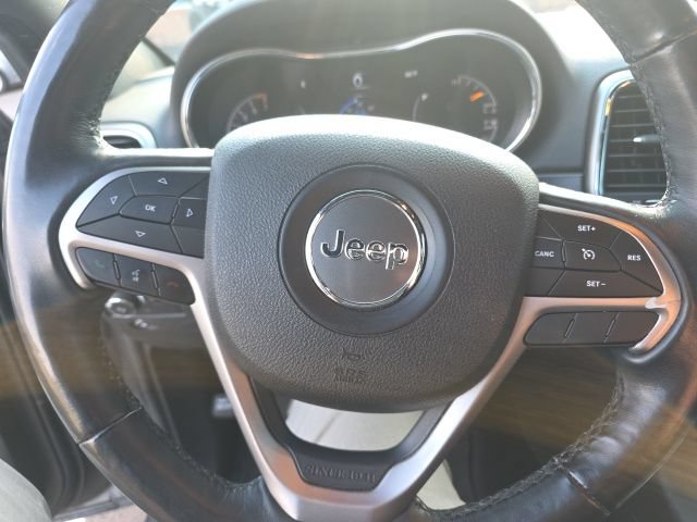 Used 2018 Jeep Grand Cherokee Altitude AWD/4WD image 4