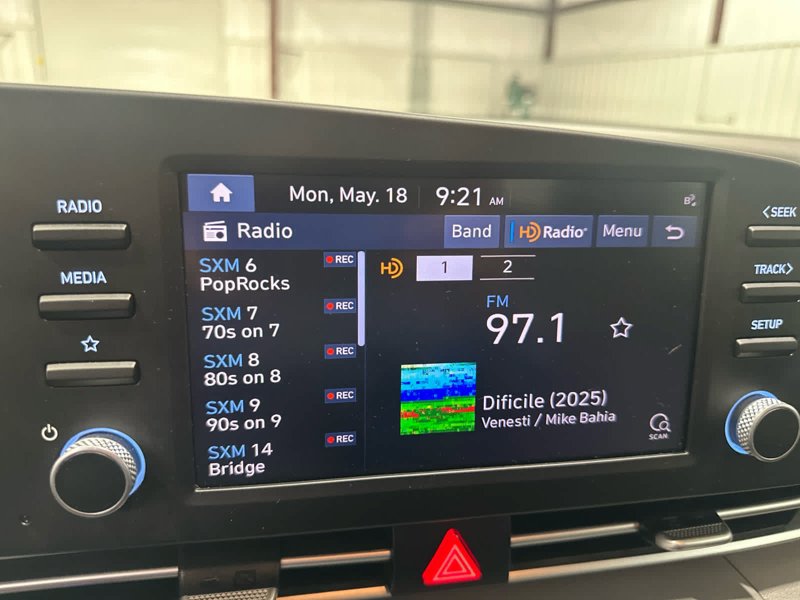 Used 2023 Hyundai Elantra SEL FWD image 25