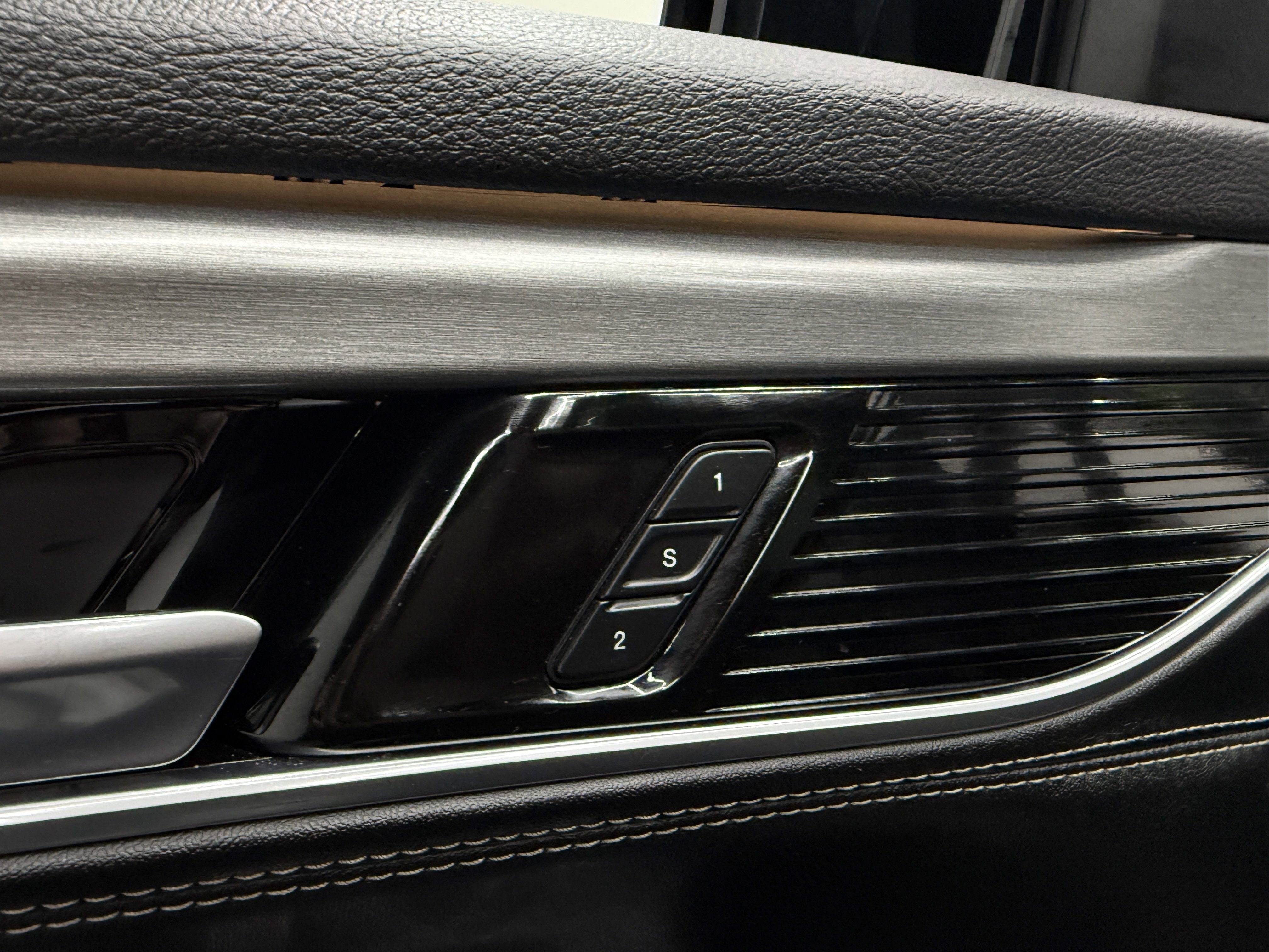 Used 2024 Jeep Wagoneer Series II image 12