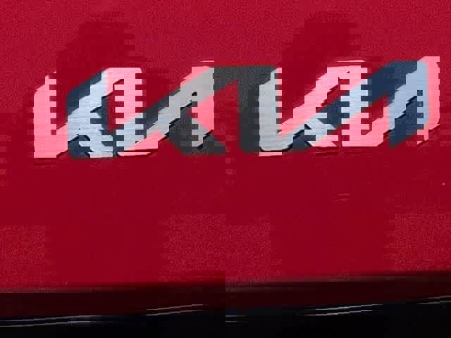 Used 2022 Kia Soul LX image 11