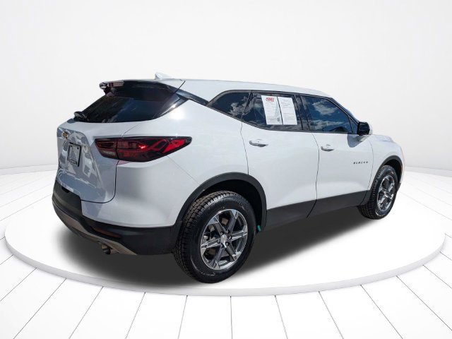 Used 2023 Chevrolet Blazer LT FWD image 4