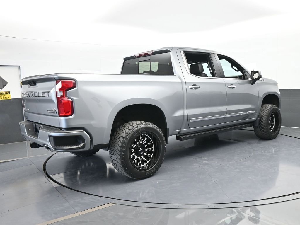 Used 2023 Chevrolet Silverado 1500 High Country w/ Technology Package image 6
