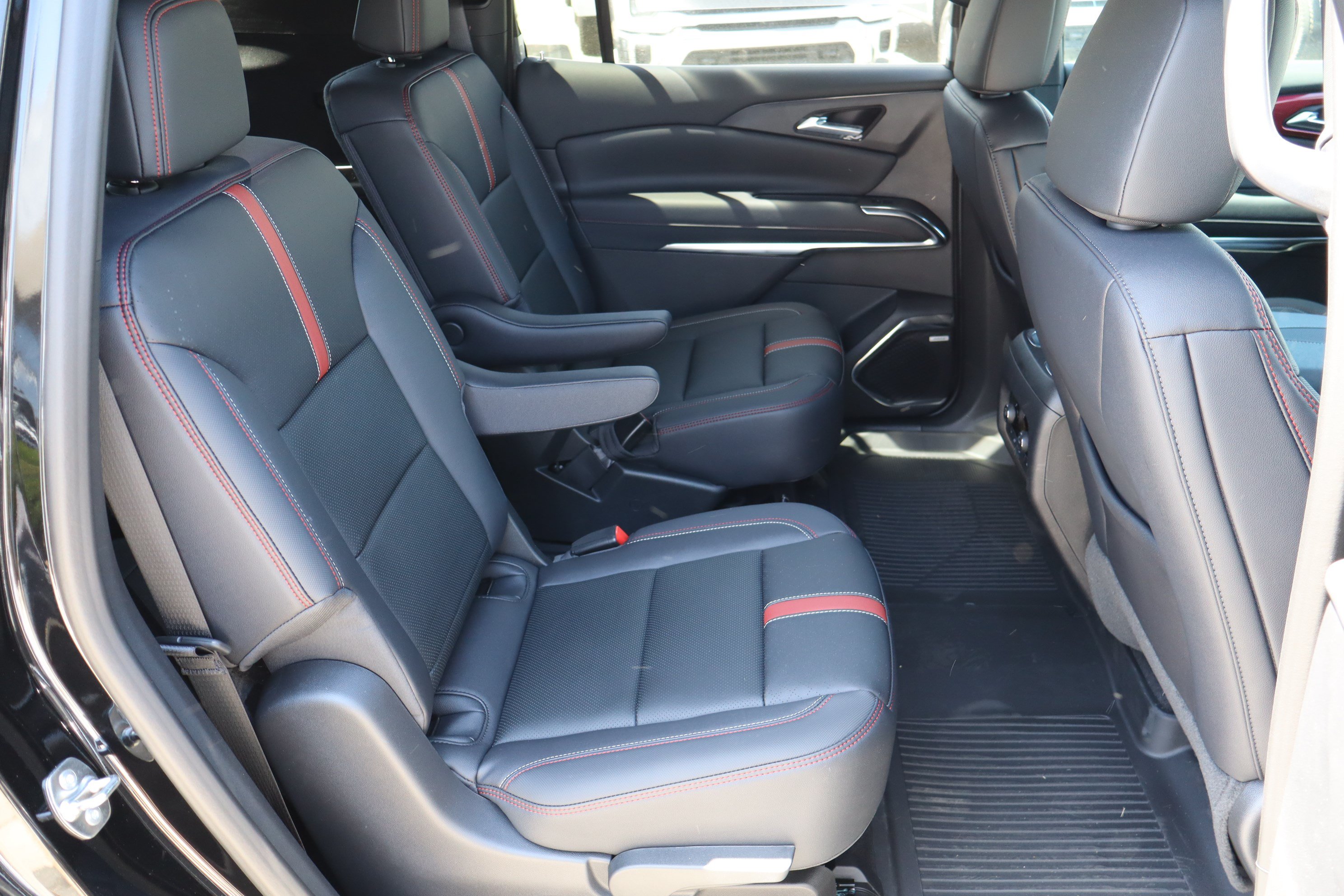 New 2026 Chevrolet Traverse RS FWD image 26