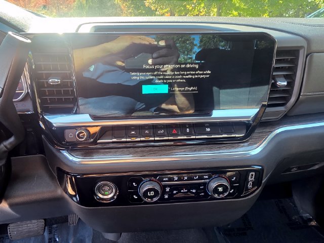 Used 2023 Chevrolet Silverado 1500 LT AWD/4WD image 29