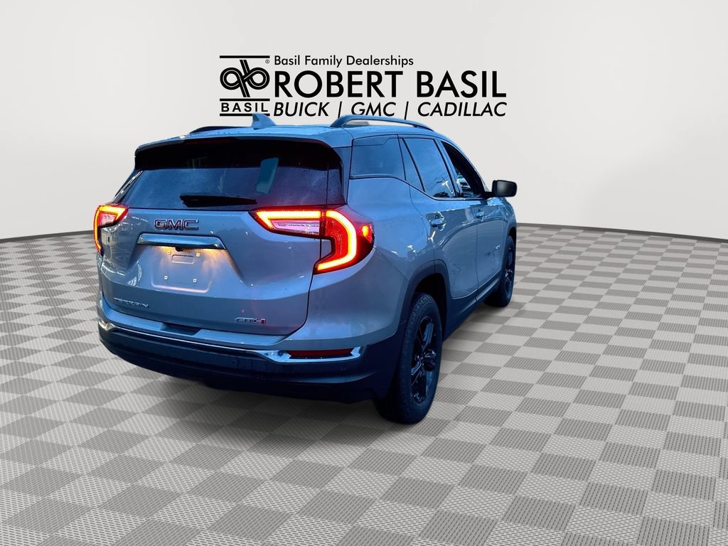 Used 2024 GMC Terrain AT4 AWD/4WD image 8