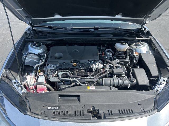 Used 2025 Toyota Camry LE image 13