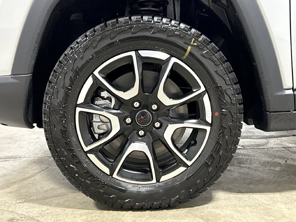 New 2026 Jeep Compass Trailhawk AWD/4WD image 25