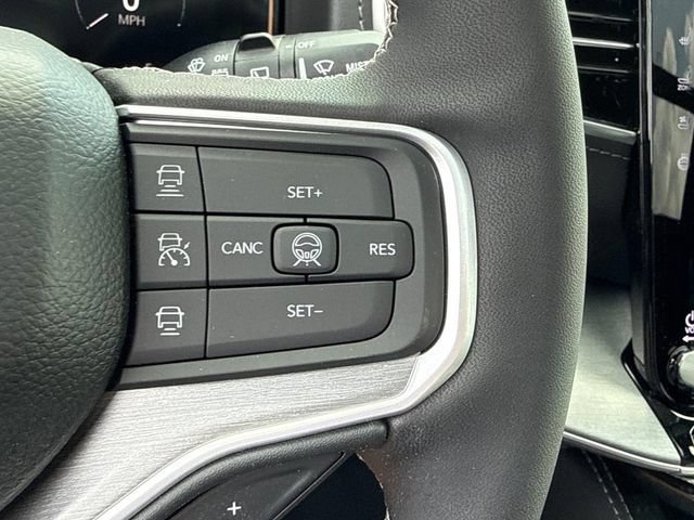 New 2026 Jeep Grand Wagoneer Limited AWD/4WD image 23