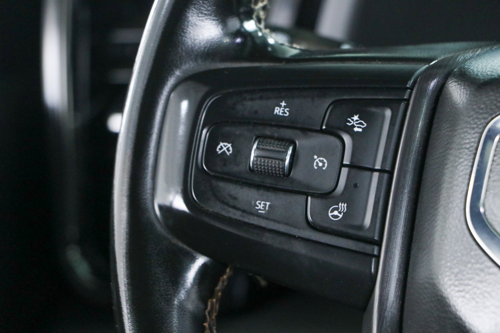 Used 2024 GMC Sierra 2500 AT4 w/ AT4 Premium Plus Package AWD/4WD image 14