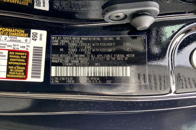 Certified 2024 Toyota Sienna LE FWD image 36
