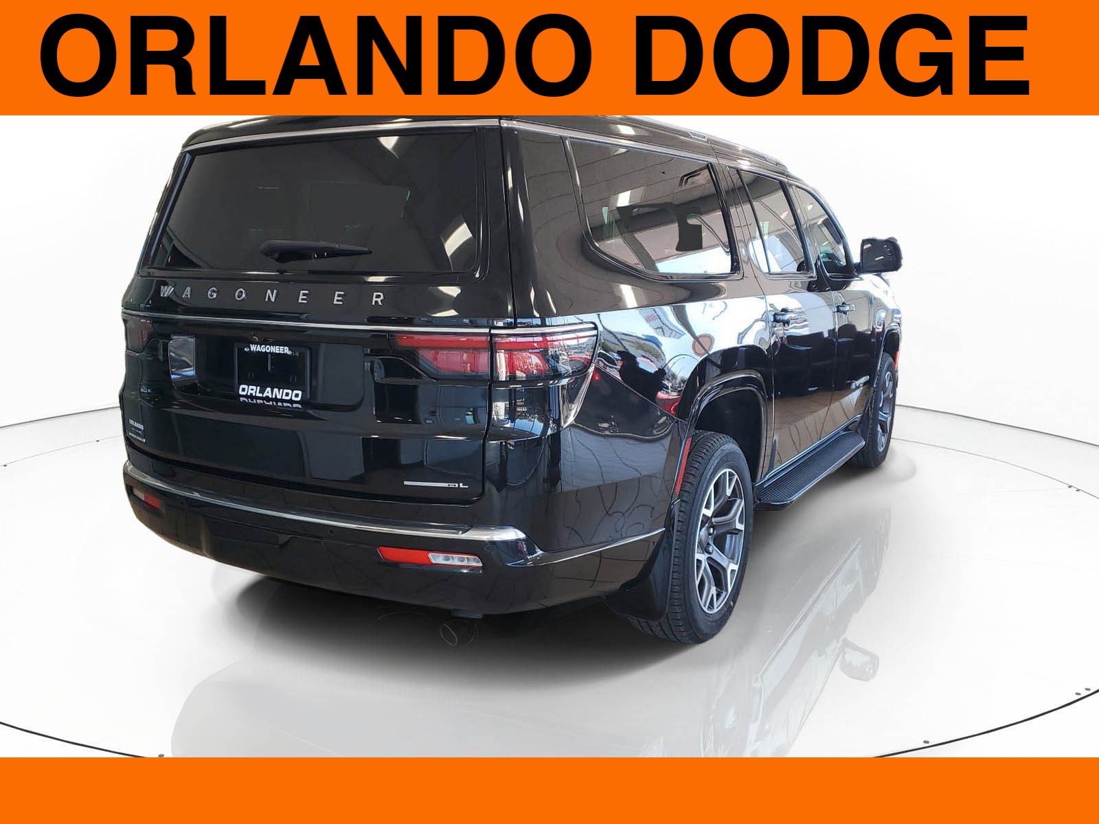 New 2023 Jeep Wagoneer L Series III w/ Convenience Group I image 3