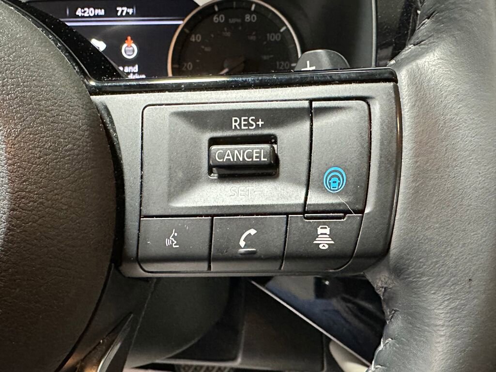 Used 2023 Nissan Pathfinder SV AWD/4WD image 15